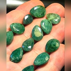 2pcs. Stunning Pear Cut Emeralds (Beryl) Untreated Natural Emeralds